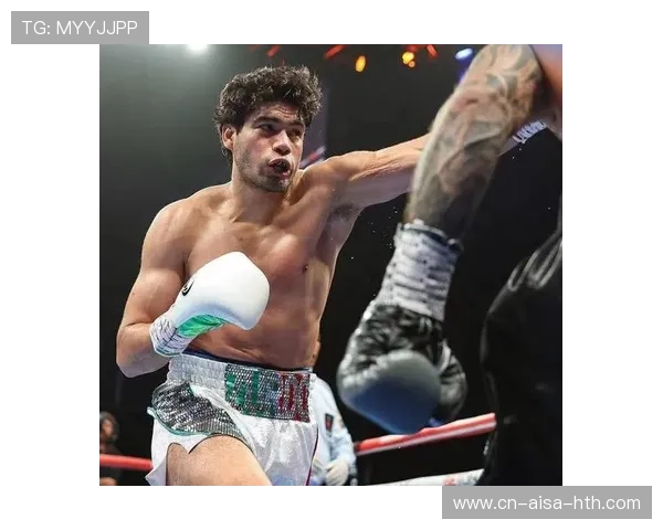 墨西哥拳手身体击打连贯无比