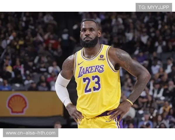 湖人换血大计，詹姆斯与浓眉面临挑战，球队未来迷雾重重