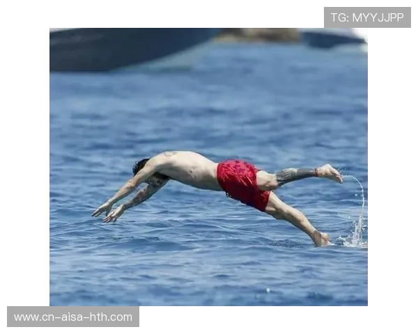 梅西与旧队友同游海岛，昔日情谊被镜头捕捉